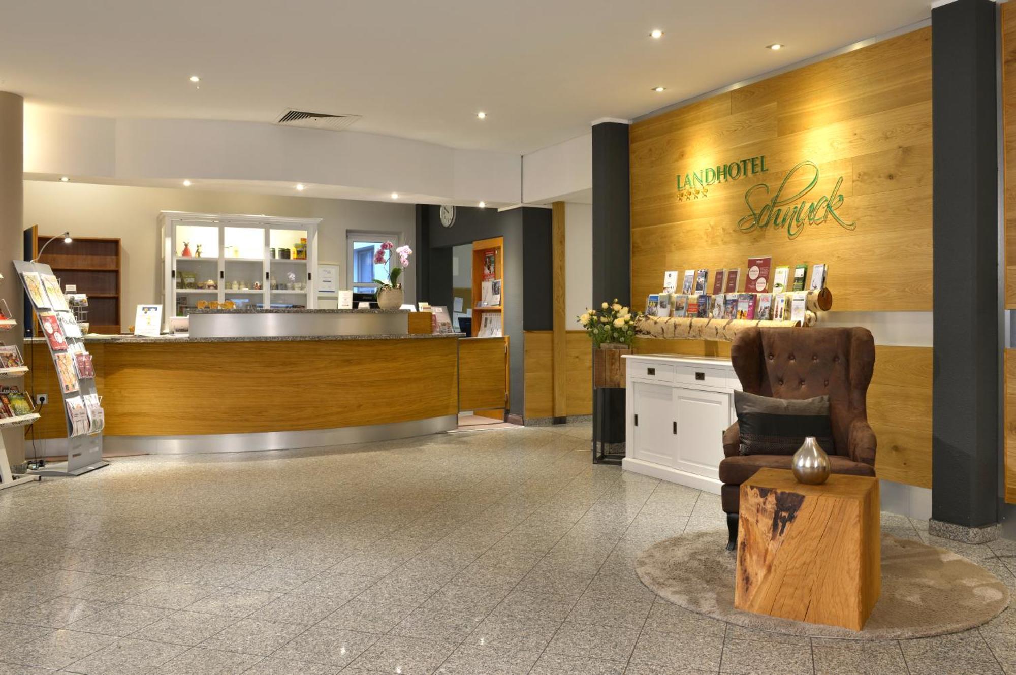 Landhotel Schnuck شنيفردينغين المظهر الخارجي الصورة