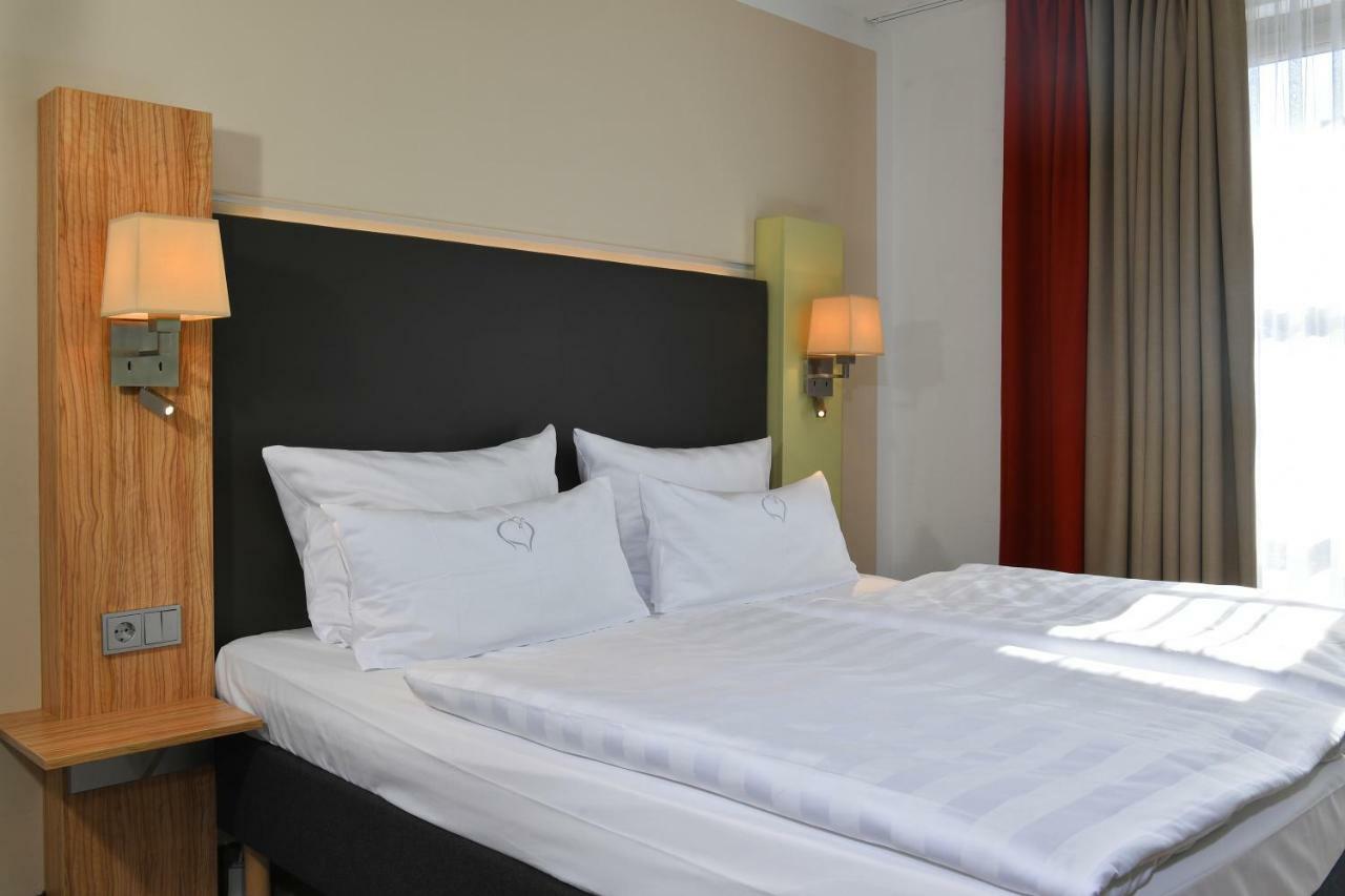 Landhotel Schnuck شنيفردينغين المظهر الخارجي الصورة
